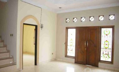 Rumah 2 Lantai di Kayu manis Matraman Jakarta Timur