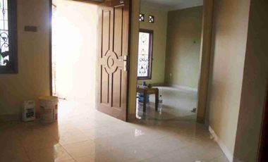 Rumah 2 Lantai di Kayu manis Matraman Jakarta Timur