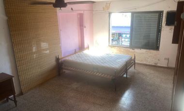 VENDO GALPON CON DEPARTAMENTO DE 1 DORM. POSIBILIDAD DE PERMUTA EN PARTE DE PAGO.