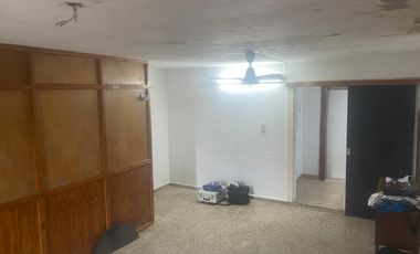 VENDO GALPON CON DEPARTAMENTO DE 1 DORM. POSIBILIDAD DE PERMUTA EN PARTE DE PAGO.