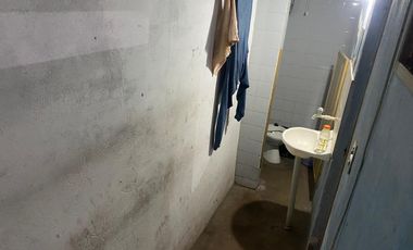 VENDO GALPON CON DEPARTAMENTO DE 1 DORM. POSIBILIDAD DE PERMUTA EN PARTE DE PAGO.