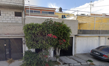 Casa en venta en Xalostoc, Villa de Guadalupe.