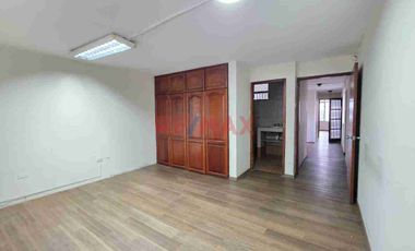 VENTA DE TERRENO EN URBANIZACION NEPTUNO - TERRENO URBANO RDB FRENTE AL JOKEY PLAZA