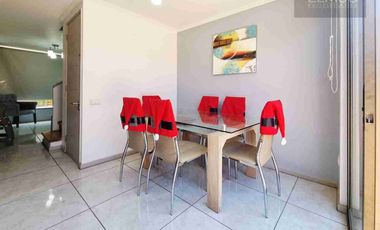 SE VENDE MODERNA CASA EN LOS ANDES