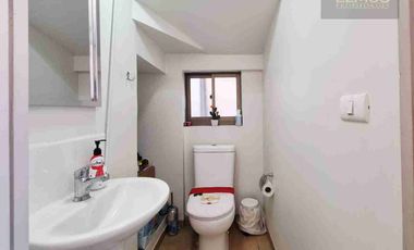 SE VENDE MODERNA CASA EN LOS ANDES