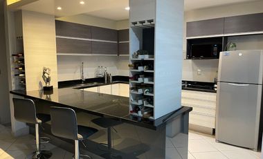 CASA CON SALON PARA EVENTOS EN VENTA