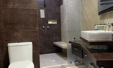 CASA CON SALON PARA EVENTOS EN VENTA