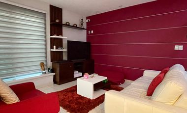 CASA CON SALON PARA EVENTOS EN VENTA