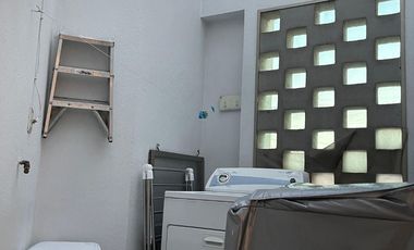 CASA CON SALON PARA EVENTOS EN VENTA