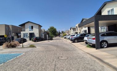 CASA EN ARRIENDO -CONDOMINIO LOS HUERTOS - RANCAGUA.