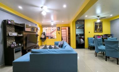 Venta De Moderna Casa Con 5 Habitaciones