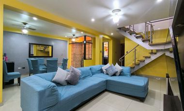 Venta De Moderna Casa Con 5 Habitaciones