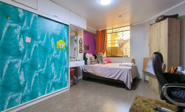 Venta De Moderna Casa Con 5 Habitaciones