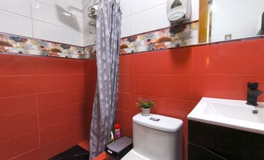 Venta De Moderna Casa Con 5 Habitaciones