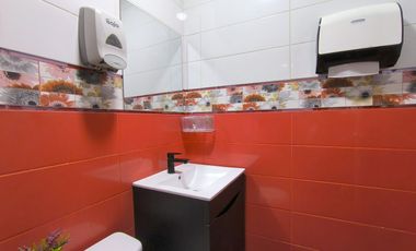 Venta De Moderna Casa Con 5 Habitaciones