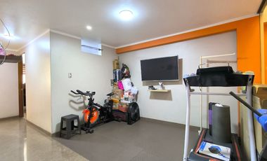 Venta De Moderna Casa Con 5 Habitaciones