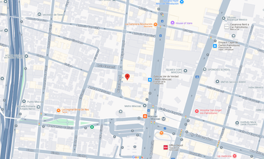 Departamento de 81 m², con 2 habitaciones y 2 baños completos.