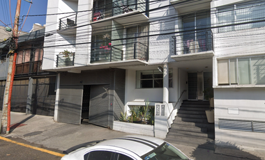 Departamento de 81 m², con 2 habitaciones y 2 baños completos.