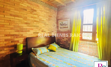 Finca ubicada en el Carmen de Viboral, terreno totalmente plano, excelente ubicación.