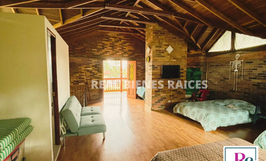 Finca ubicada en el Carmen de Viboral, terreno totalmente plano, excelente ubicación.