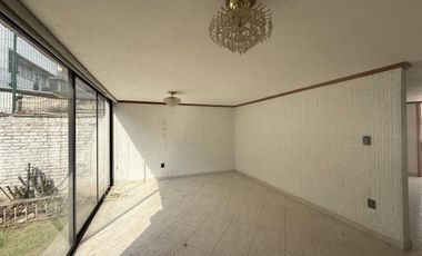 Florida: Casa con jardín y grandes espacios