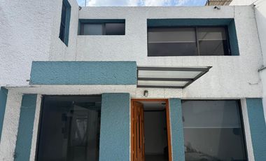 Florida: Casa con jardín y grandes espacios