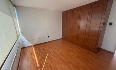 Florida: Casa con jardín y grandes espacios