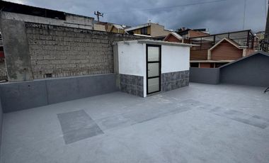 CASA EN VENTA SECTOR EL TREBOL, QUITO