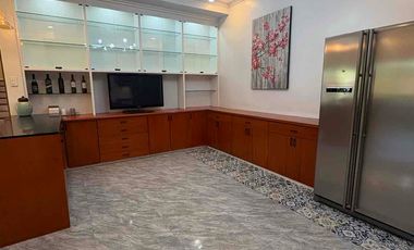 6 Car Garage 633 Sqm Gorgeous House for Sale