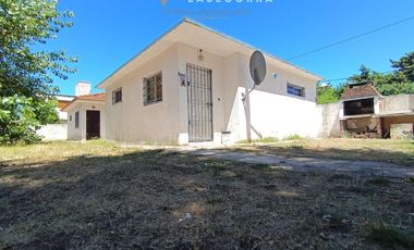 VENTA CHALET SANTA TERESITA - INTERNO - CONJUNTO 4 UNIDADES