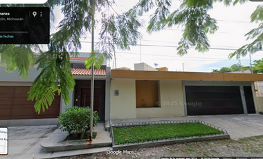 HERMOSA CASA EN AV. VALLARTA COL. JOSEFA ORTIZ DE DOMINGUAEZ MICHOACAN A PRECIO DE REMATE $ 686,000 SOLO POR UNOS DIAS.