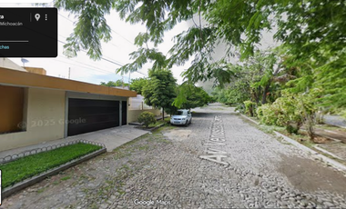 HERMOSA CASA EN AV. VALLARTA COL. JOSEFA ORTIZ DE DOMINGUAEZ MICHOACAN A PRECIO DE REMATE $ 686,000 SOLO POR UNOS DIAS.