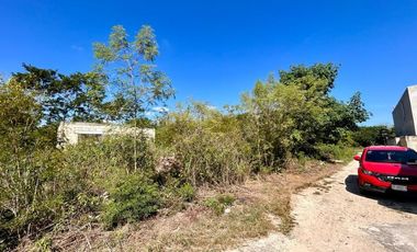 Terreno en venta en Tixkokob Yucatán a una esquina del pueblo