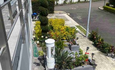 SE VENDE HERMOSA CASA EN FUSAGASUGA BAJANDO POR EL INDIO EXCELENTE UBICACIÓN.