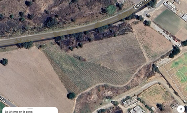 terreno frente a carretera