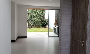 CASA EN RENTA DENTRO DE CONJUNTO EN CUMBAYA