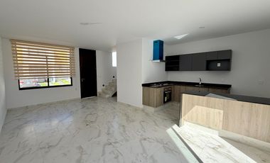 Casa en renta para estrenar en Puerta Magnilia, a solo 5 minutos de Galerías Santa Anita