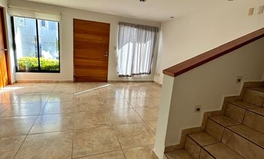 CASA EN RENTA EN SANTA FE JURIQUILLA QUERETARO