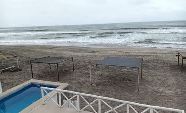 Ocasión Casa de Playa Los Pulpos 450 m² - Primera Fila