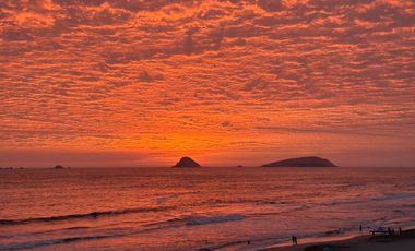 Ocasión Casa de Playa Los Pulpos 450 m² - Primera Fila