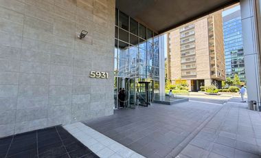 Oficina en Las Condes: 32 m², 2 privados, 3490 UF