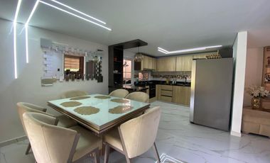 SE VENDE CASA CAÑAVERAL