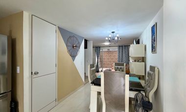 Extraordinaria casa en la Avenida Sur con 103 m2 y 3 alcobas. Av. de las Américas. Homecenter. Pereira - Colombia.