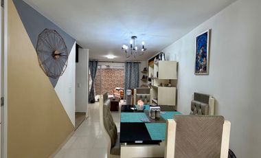 Extraordinaria casa en la Avenida Sur con 103 m2 y 3 alcobas. Av. de las Américas. Homecenter. Pereira - Colombia.