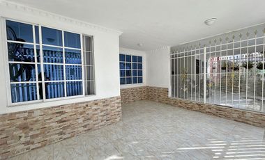 Casa en Venta en el Sector Andrea Carolina, Remodelada, Santa Marta
