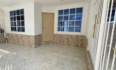 Casa en Venta en el Sector Andrea Carolina, Remodelada, Santa Marta