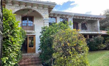 Rento casa estilo mediterráneo