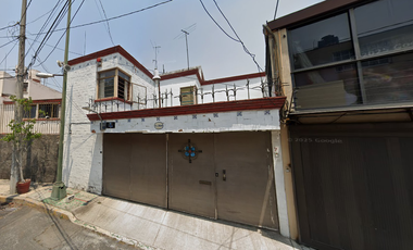 Casa En Remate Bancario- Periodista, Benito Juárez, Cdmx.