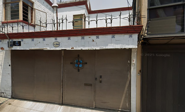 Casa En Remate Bancario- Periodista, Benito Juárez, Cdmx.