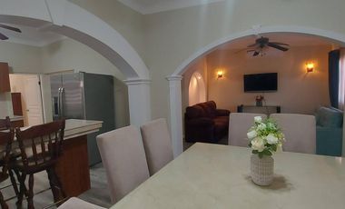 Casa en renta cerca del Centro y Malecon de La Paz, 2 recamaras amueblada